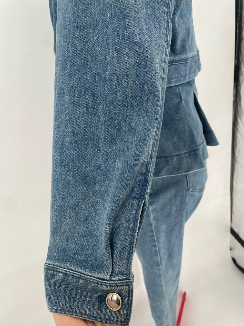 2 Piece Denim Set Per Se By Carlisle Pleated Jean Jacket & Straight Leg Jeans